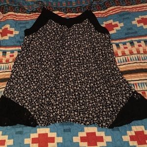 Black and white floral tank